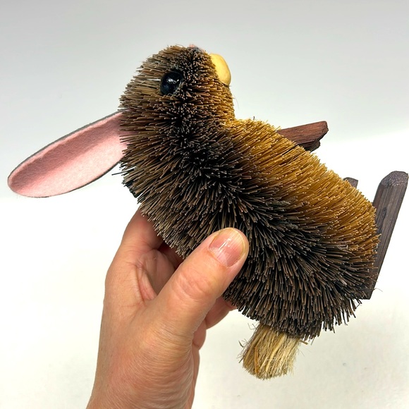 Retro style set of two bottle brush rabbit home/Easter decor - Picture 12 of 16